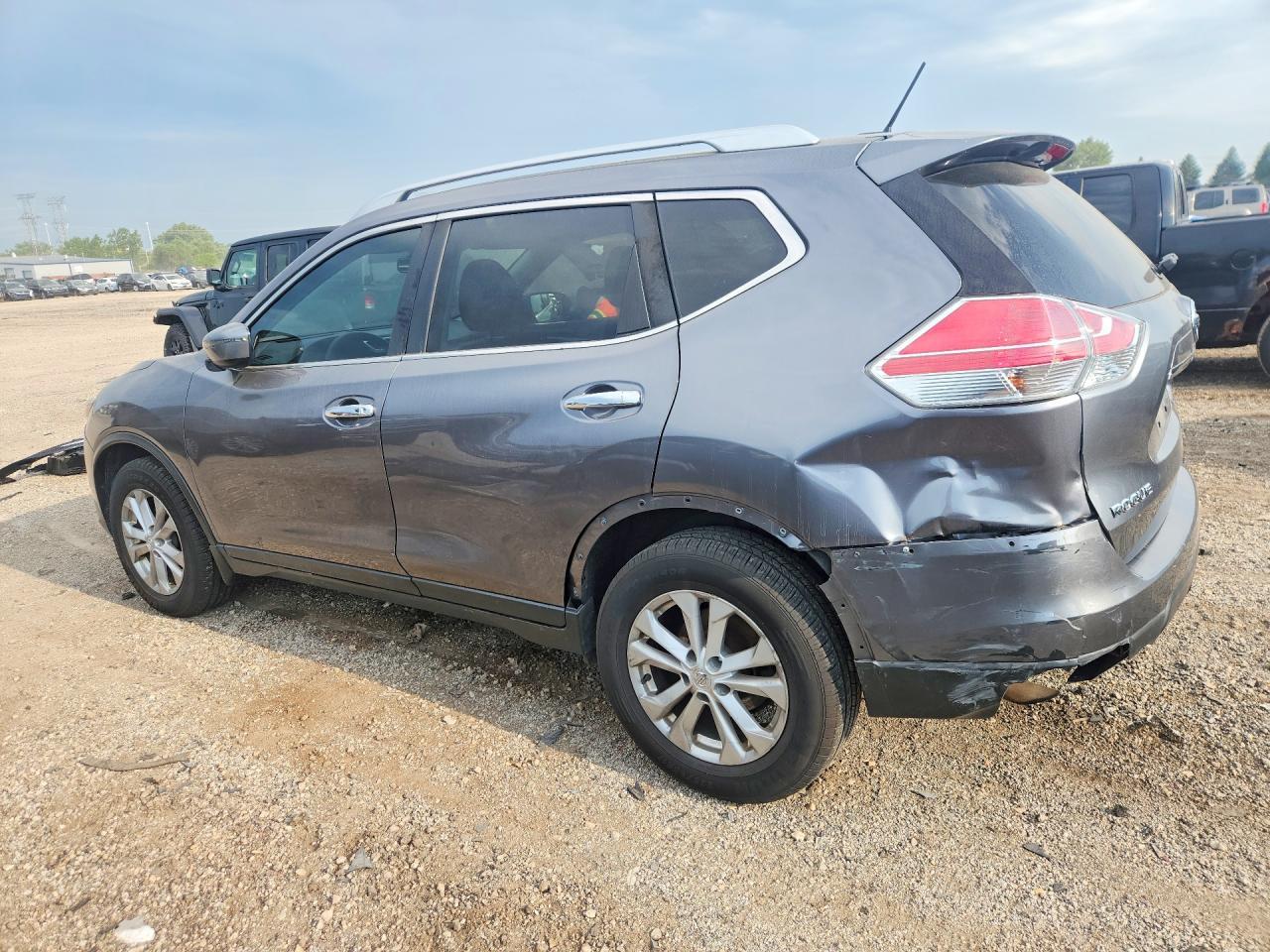 2016 Nissan Rogue Sv - zdjęcie 2