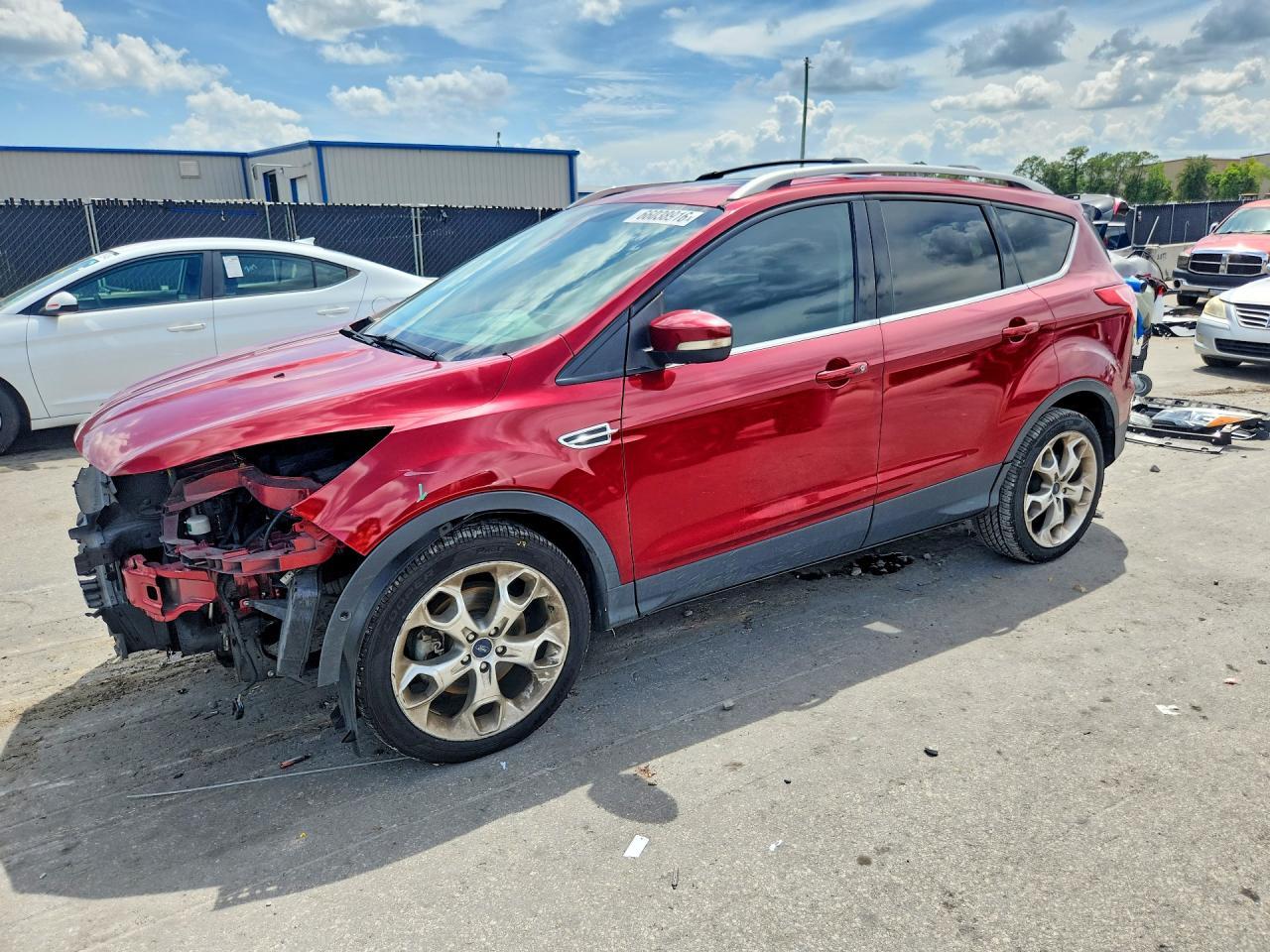 2013 Ford Escape Titanium - zdjęcie główne