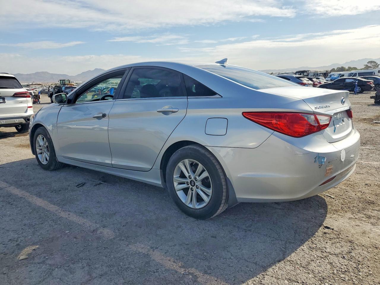 2013 Hyundai Sonata Gls - zdjęcie 2