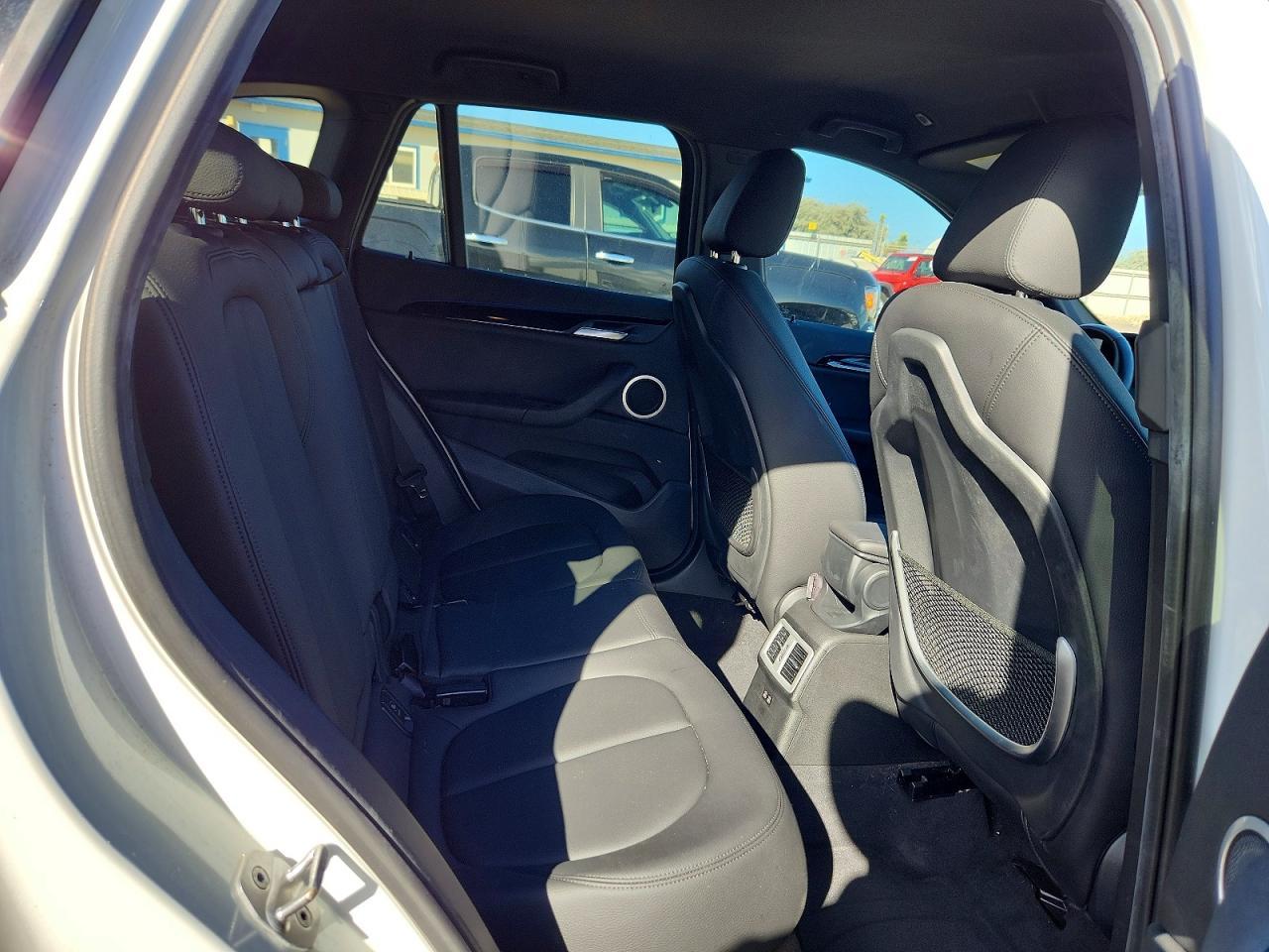 2020 BMW X1 Sdrive28I - zdjęcie 10