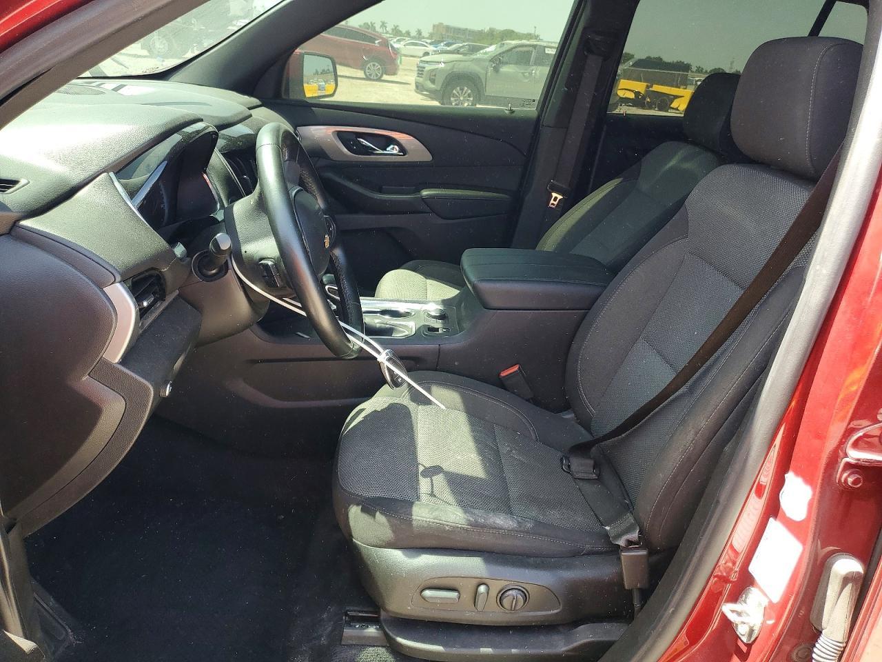 2023 Chevrolet Traverse Lt - zdjęcie 7