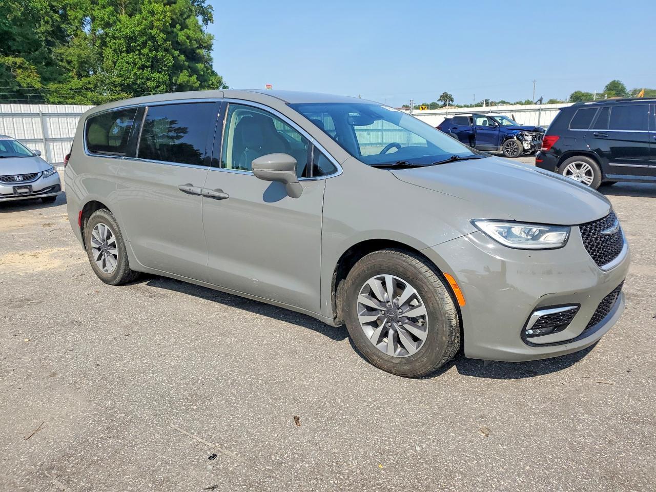 2022 Chrysler Pacifica Hybrid Touring L - zdjęcie 4