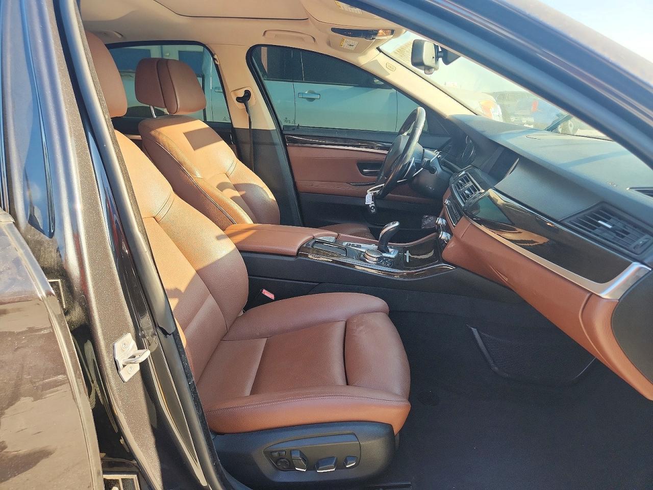 2016 BMW 528 I - zdjęcie 7