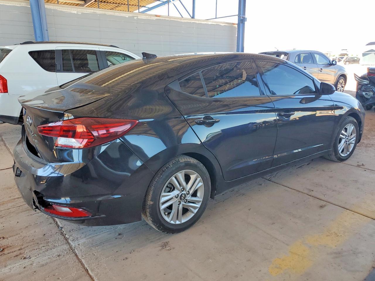 2019 Hyundai Elantra Sel - zdjęcie 3