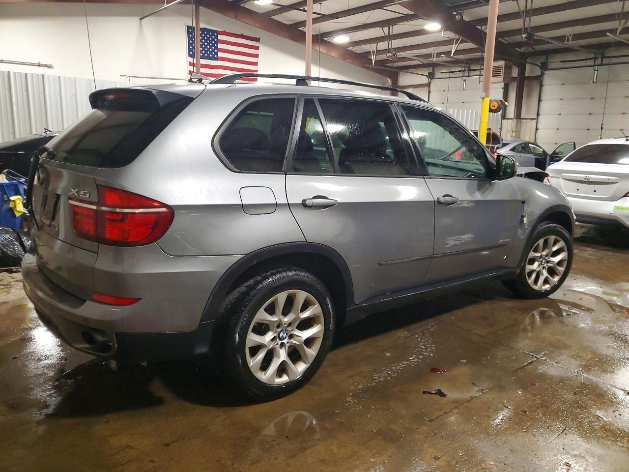 2013 BMW X5 xDrive35I - zdjęcie 3