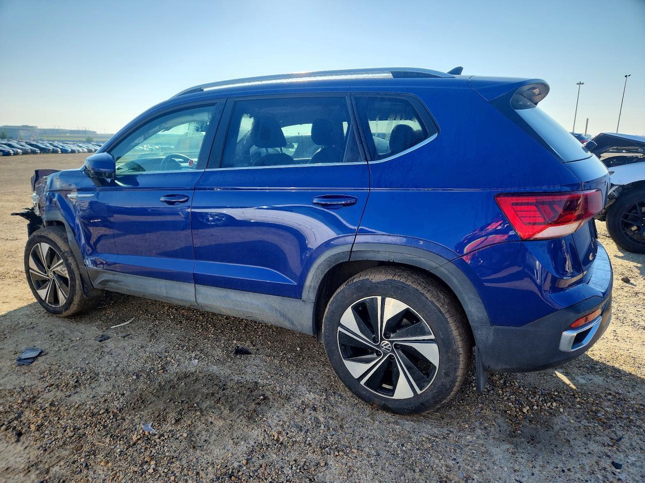 2024 Volkswagen Taos Sel - zdjęcie 2