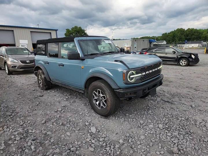 2023 Ford Bronco Base - zdjęcie 13
