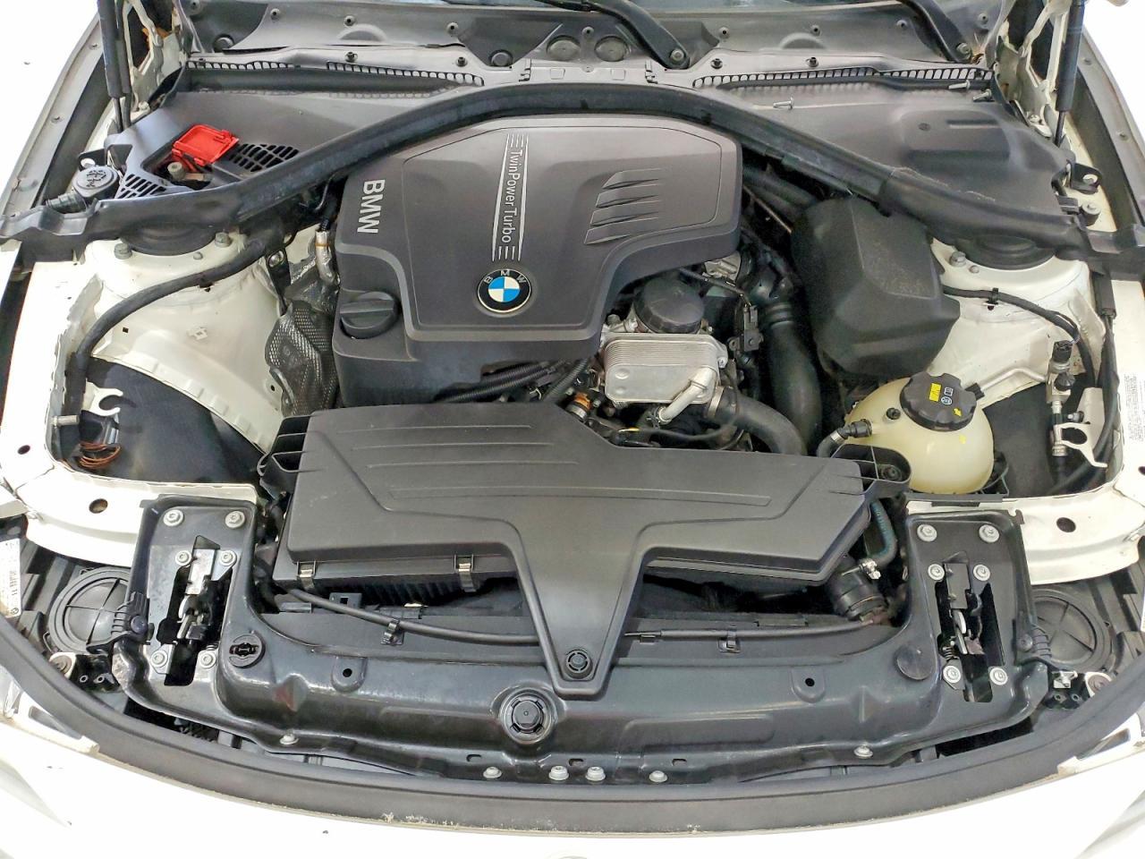 2015 BMW 328 I - zdjęcie 11