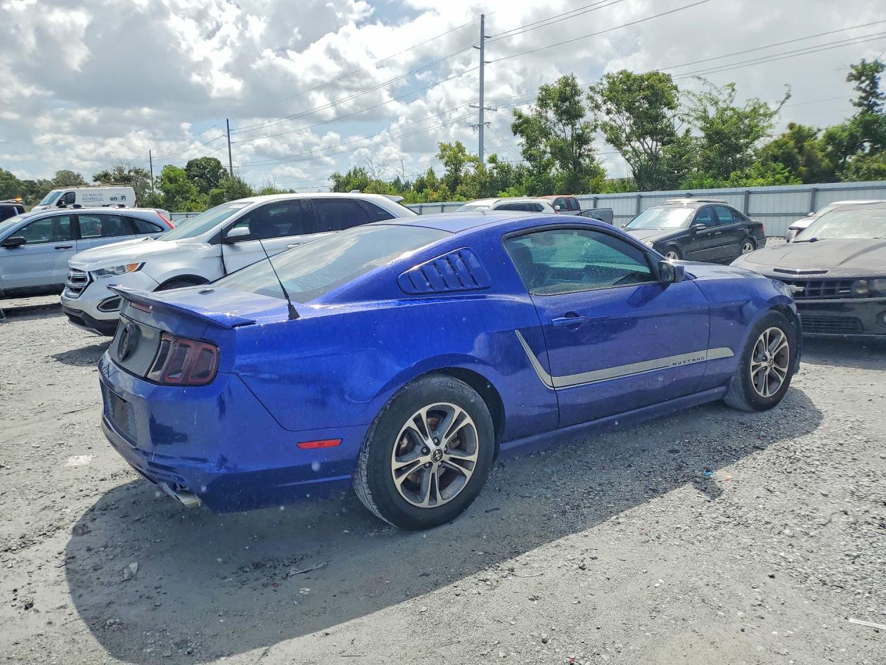 2013 Ford Mustang - zdjęcie 3