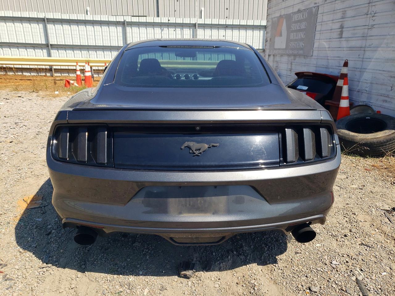 2017 Ford Mustang Base - zdjęcie 6