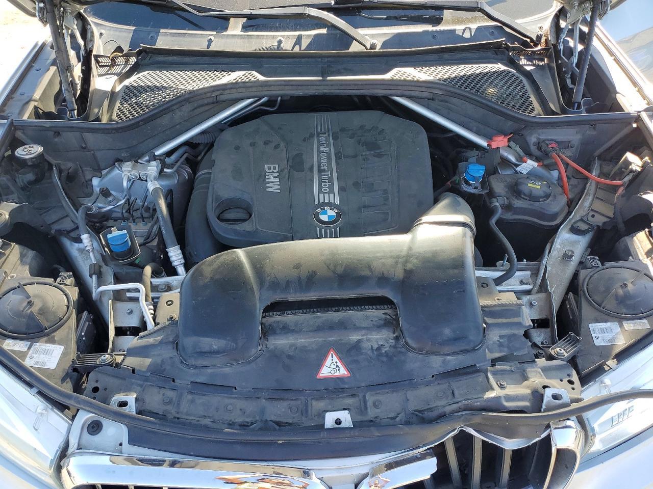 2015 BMW X5 xDrive35D - zdjęcie 12