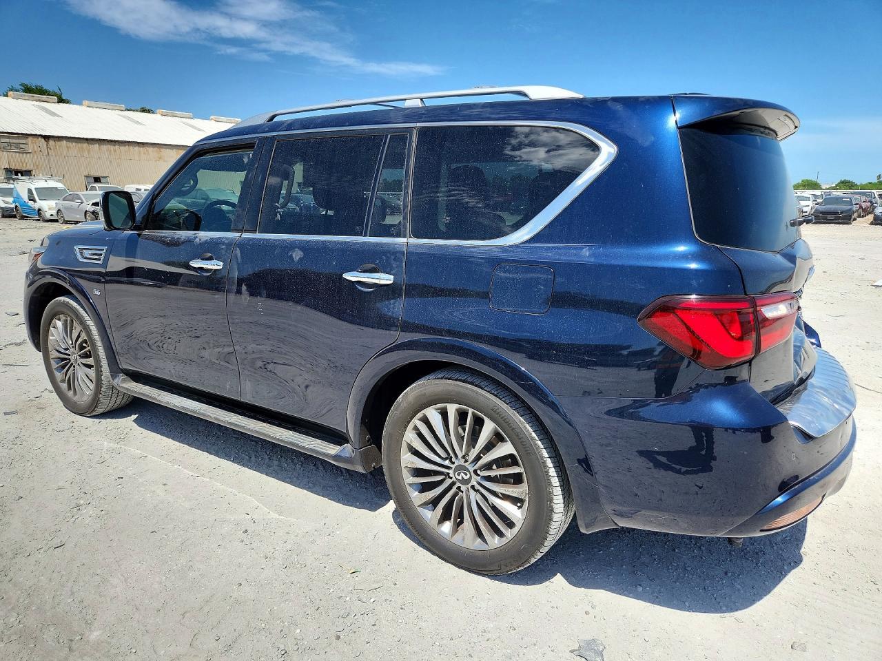 2019 Infiniti Qx80 Luxe - zdjęcie 2