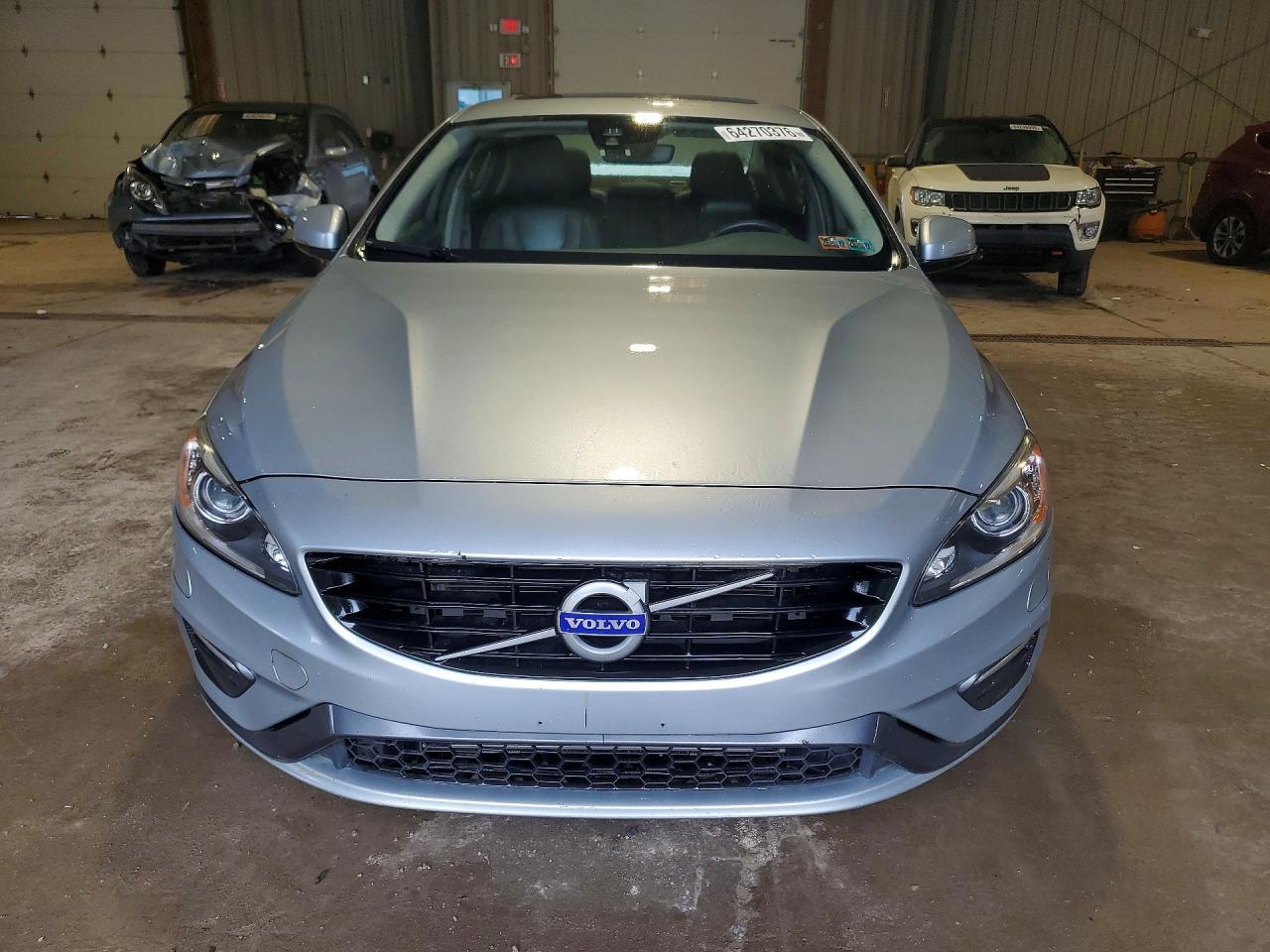 2017 Volvo S60 Dynamic - zdjęcie 5