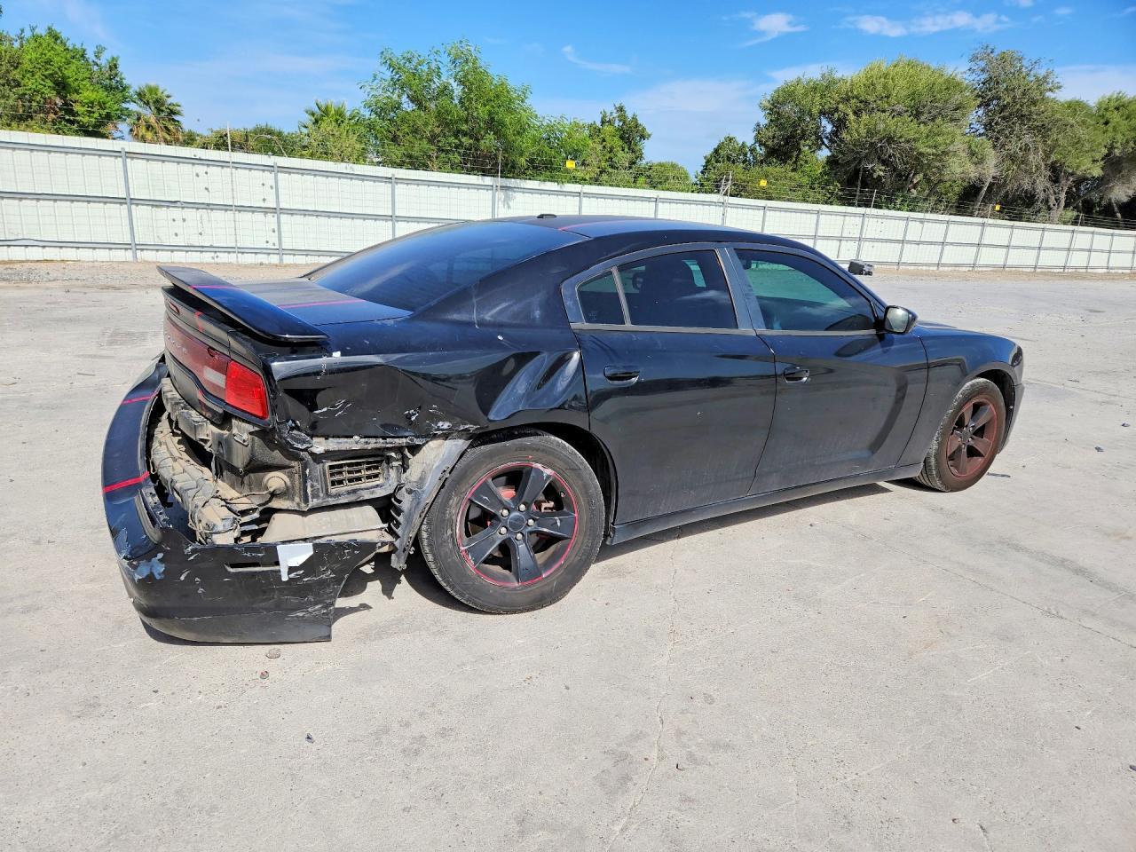 2014 Dodge Charger Sxt - zdjęcie 3