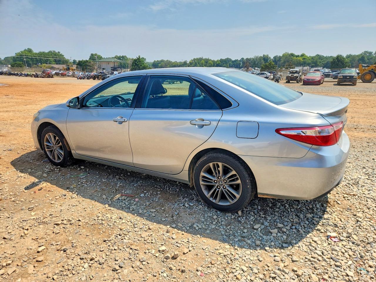 2017 Toyota Camry Se - zdjęcie 2