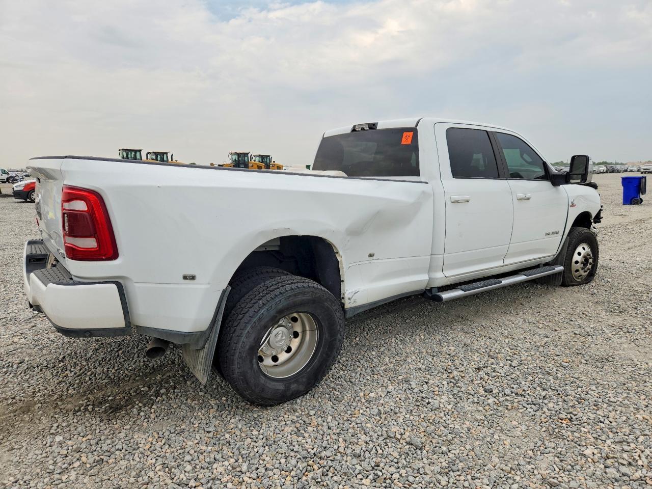 2023 Ram 3500 Laramie - zdjęcie 3