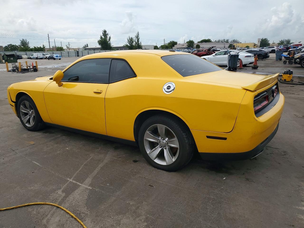 2019 Dodge Challenger Sxt - zdjęcie 2