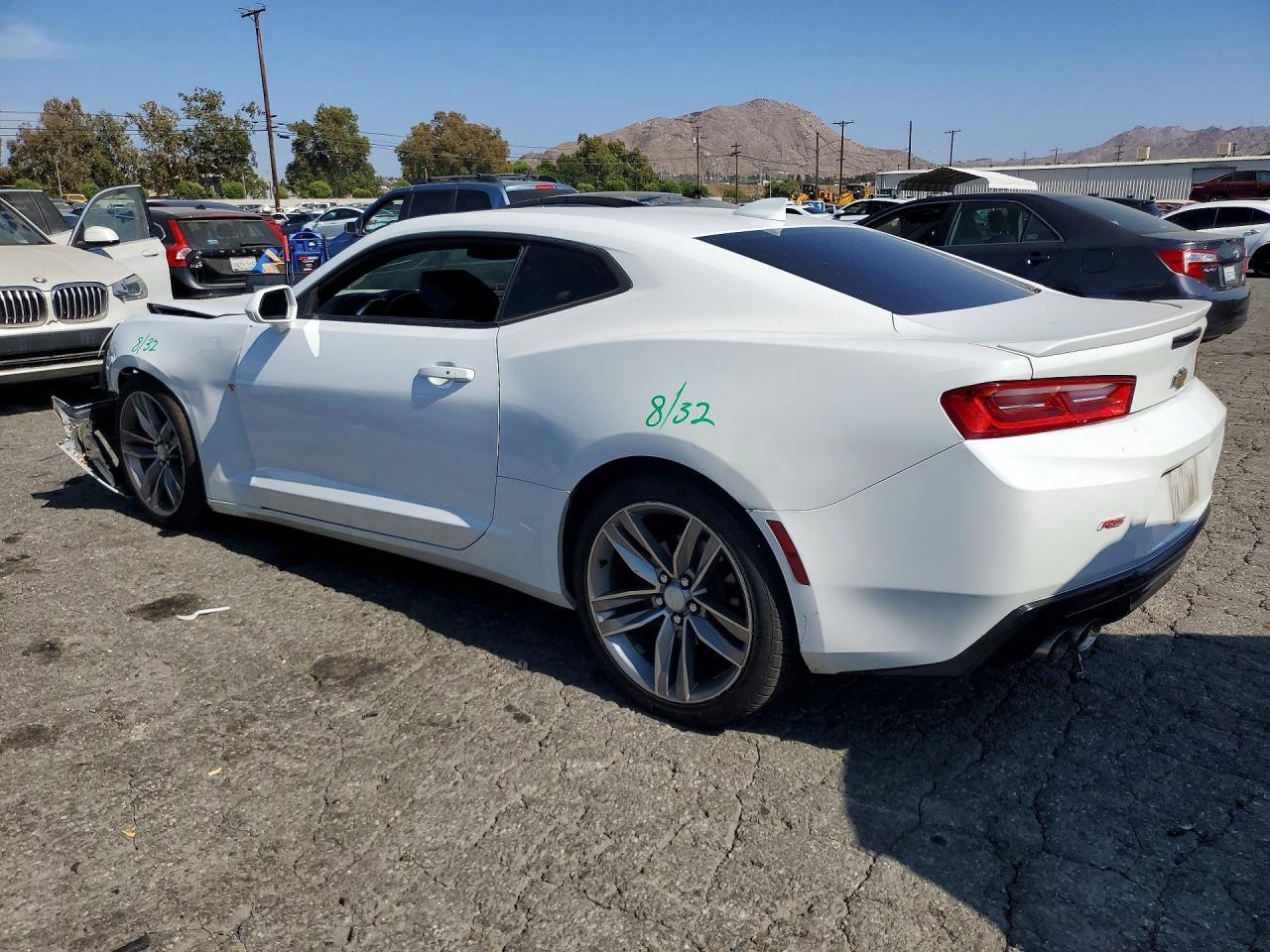 2017 Chevrolet Camaro Lt - zdjęcie 2