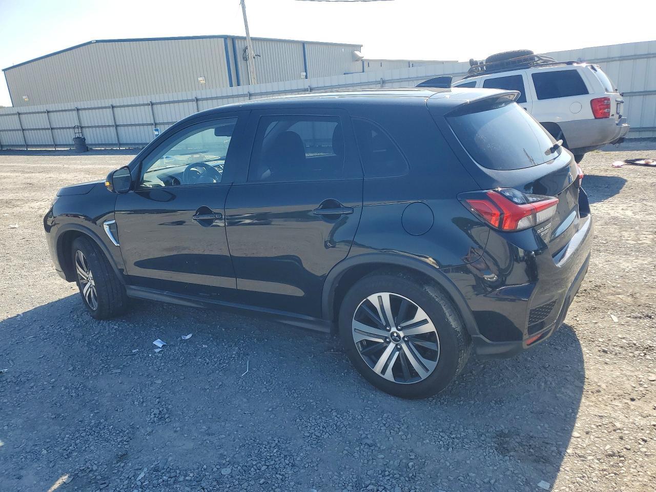 Mitsubishi Outlander - zdjęcie 2