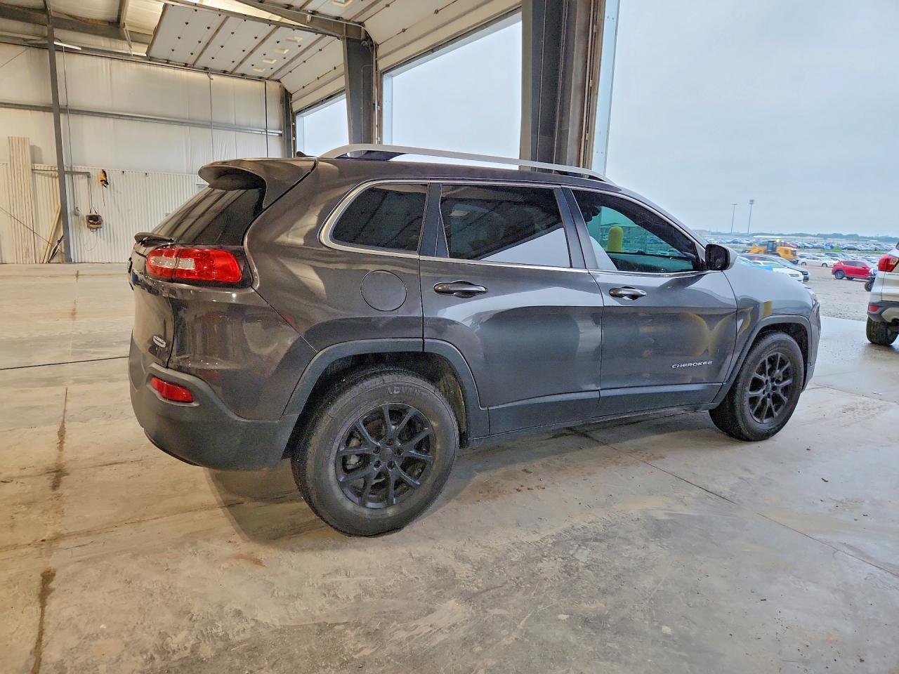 2015 Jeep Cherokee Latitude - zdjęcie 3