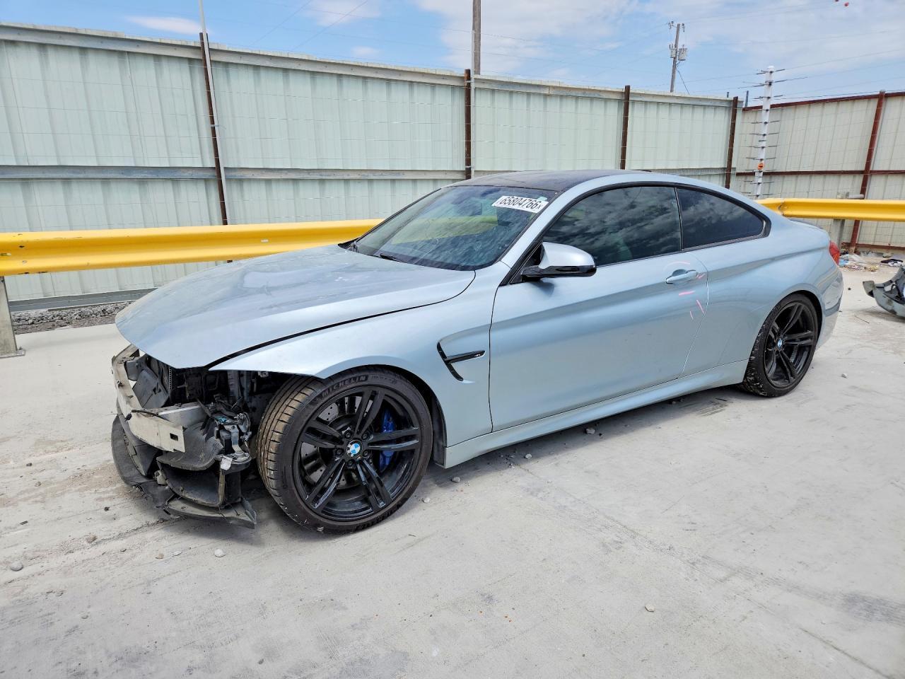 2015 BMW M4 - zdjęcie główne