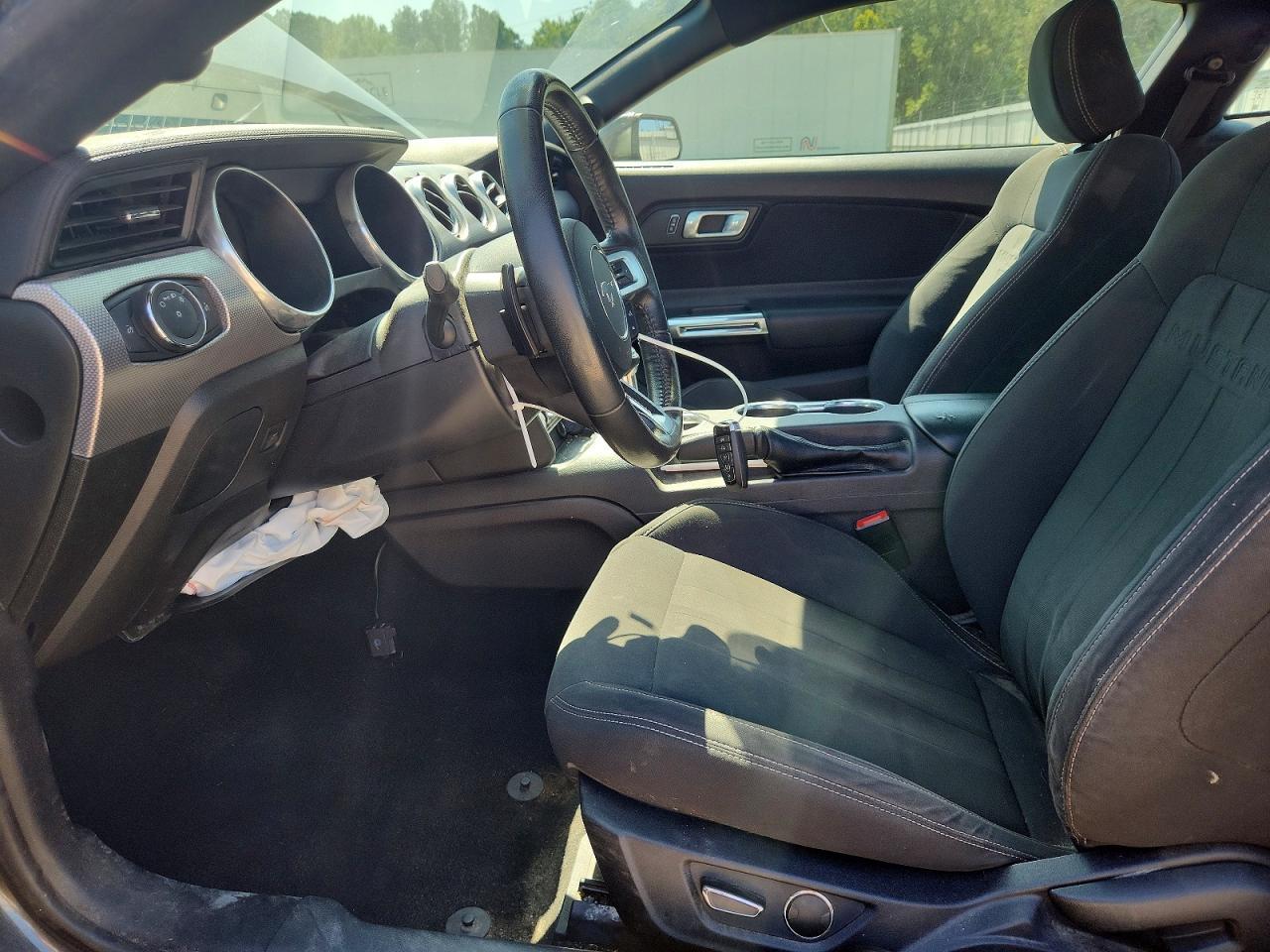 2019 Ford Mustang - zdjęcie 7