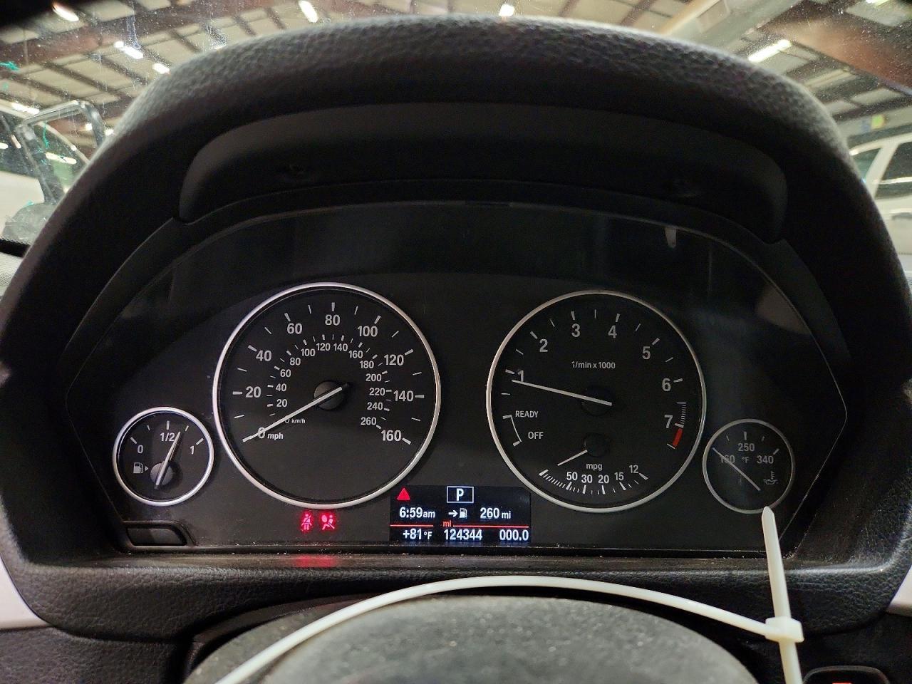 2017 BMW Seria 3 320i - zdjęcie 9