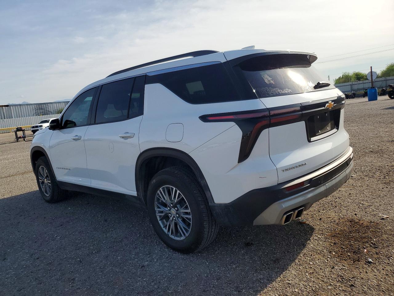 2024 Chevrolet Traverse Lt - zdjęcie 2