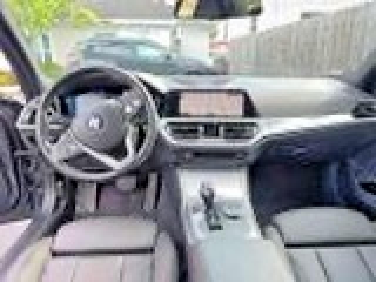2020 BMW Seria 3 330i - zdjęcie 9