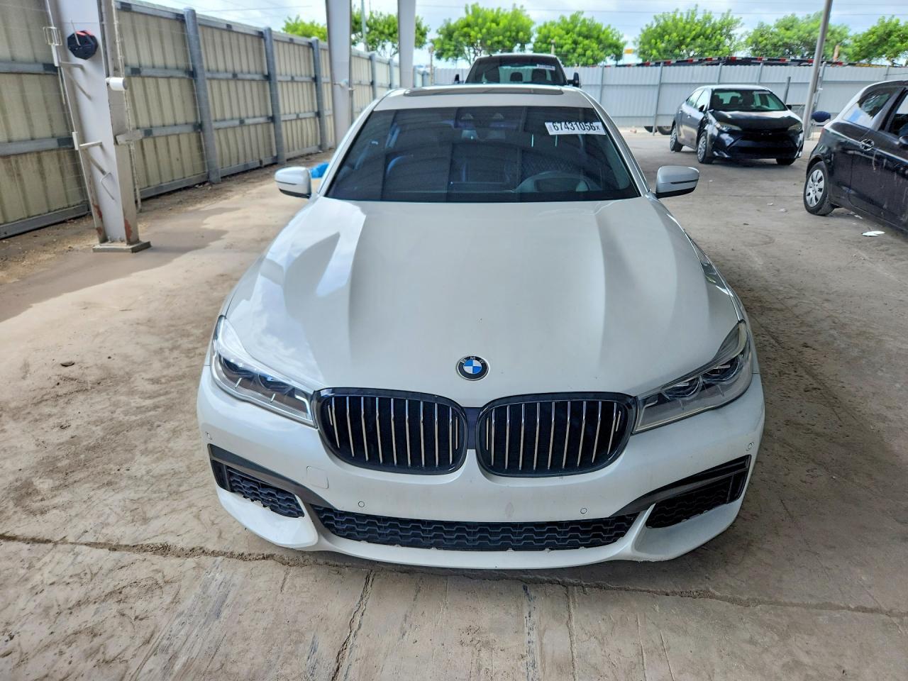 2019 BMW 750 Xi - zdjęcie 5
