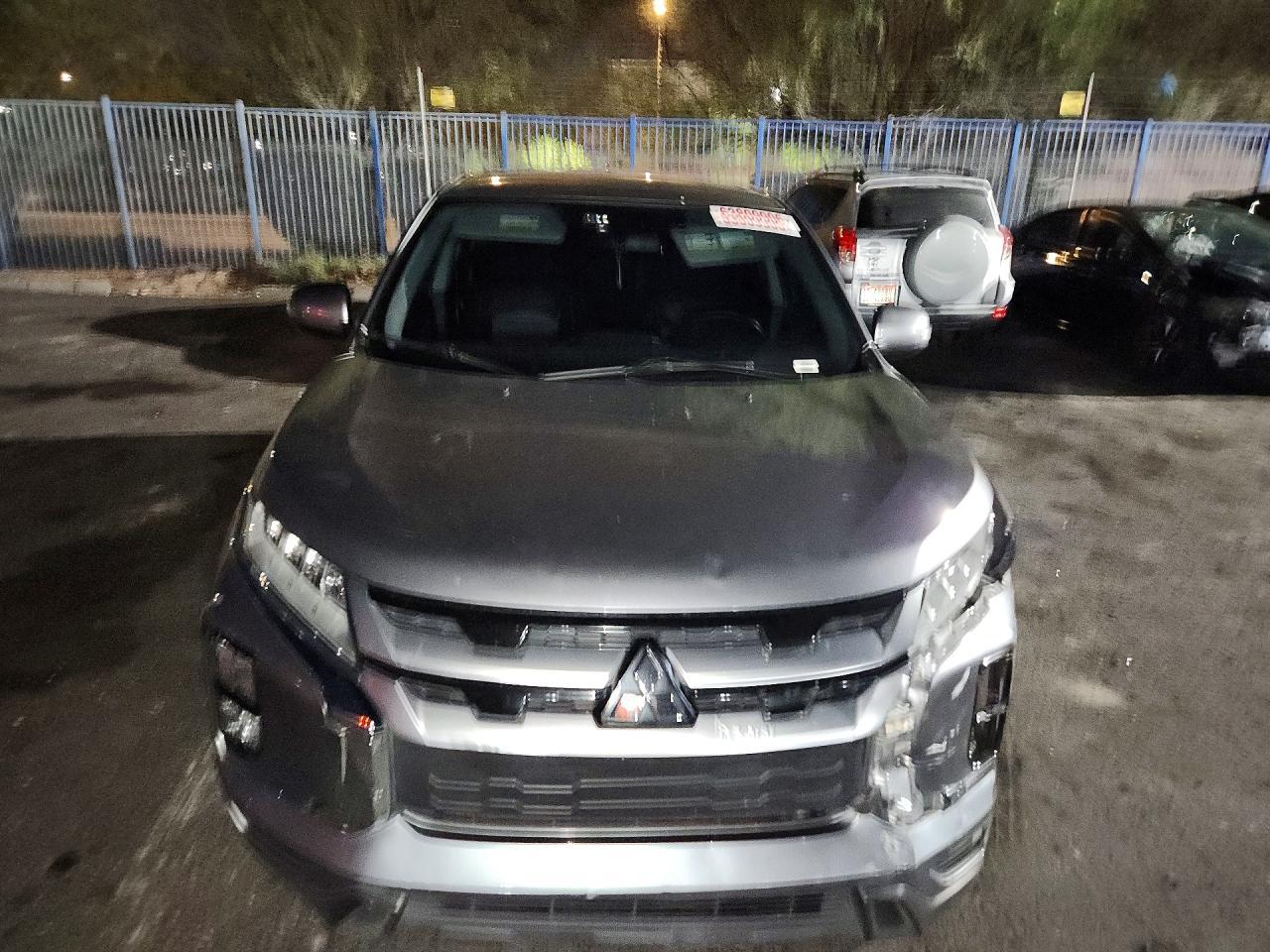 2020 Mitsubishi Outlander Sport Es - zdjęcie 5