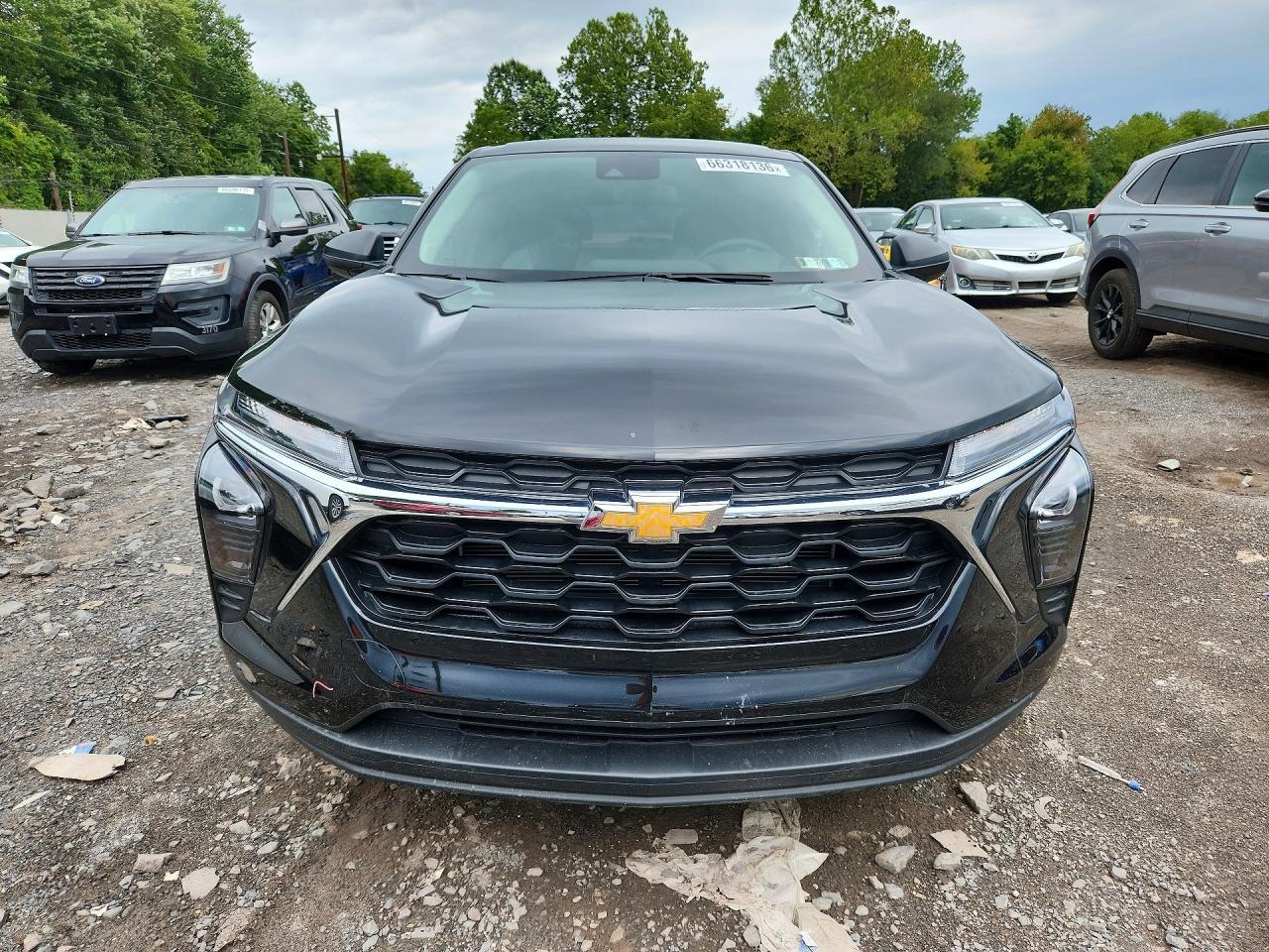 2025 Chevrolet Trax Ls - zdjęcie 5