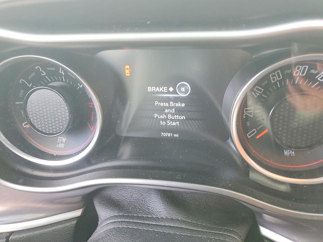 2021 Dodge Challenger R/T - zdjęcie 9