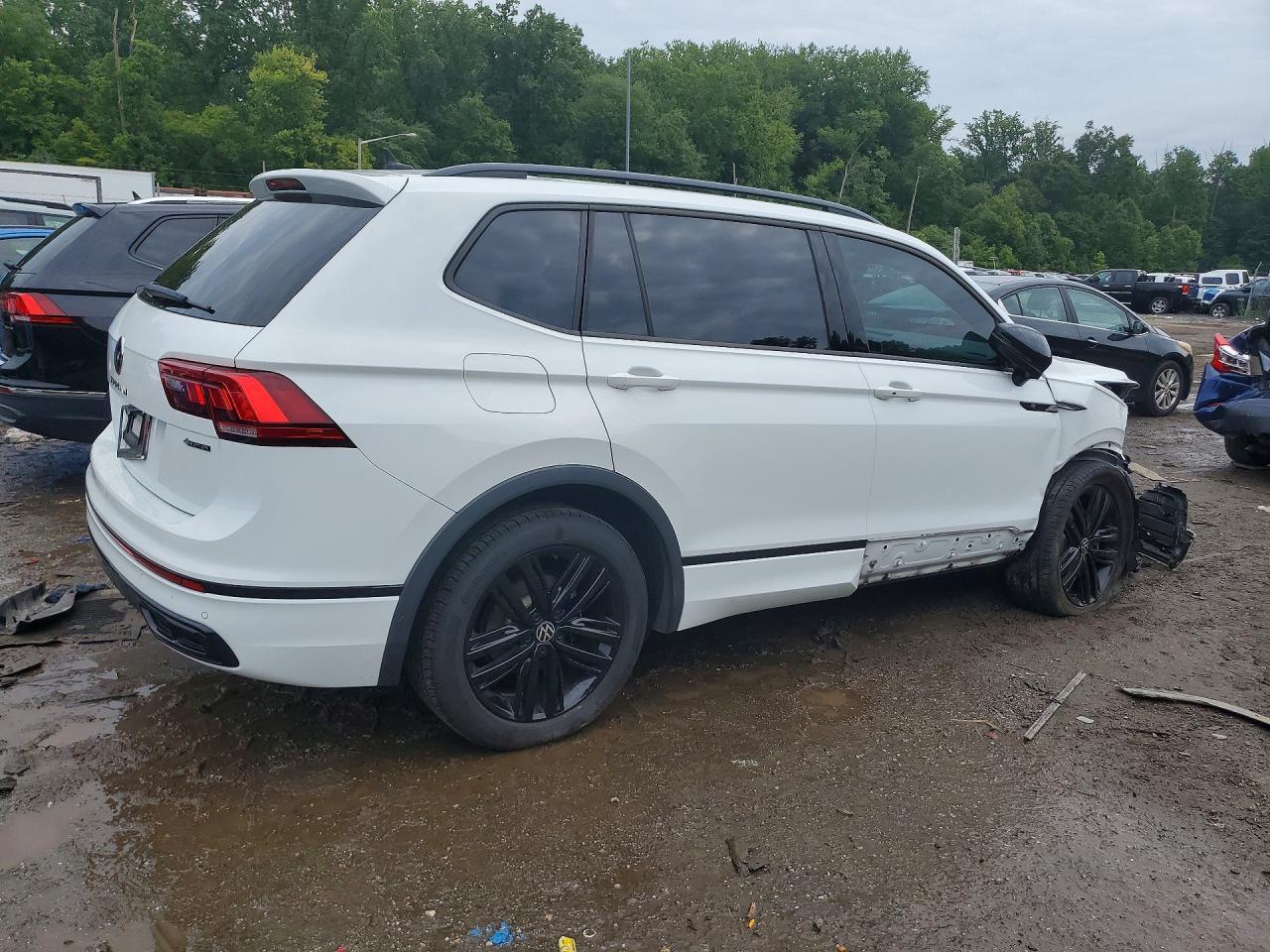 2022 Volkswagen Tiguan Se R-Line Black - zdjęcie 3