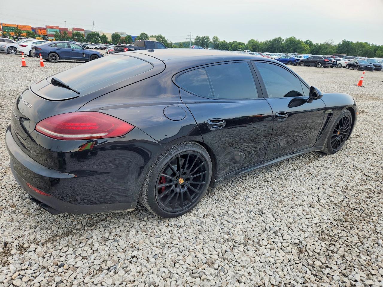 2016 Porsche Panamera Gts - zdjęcie 3