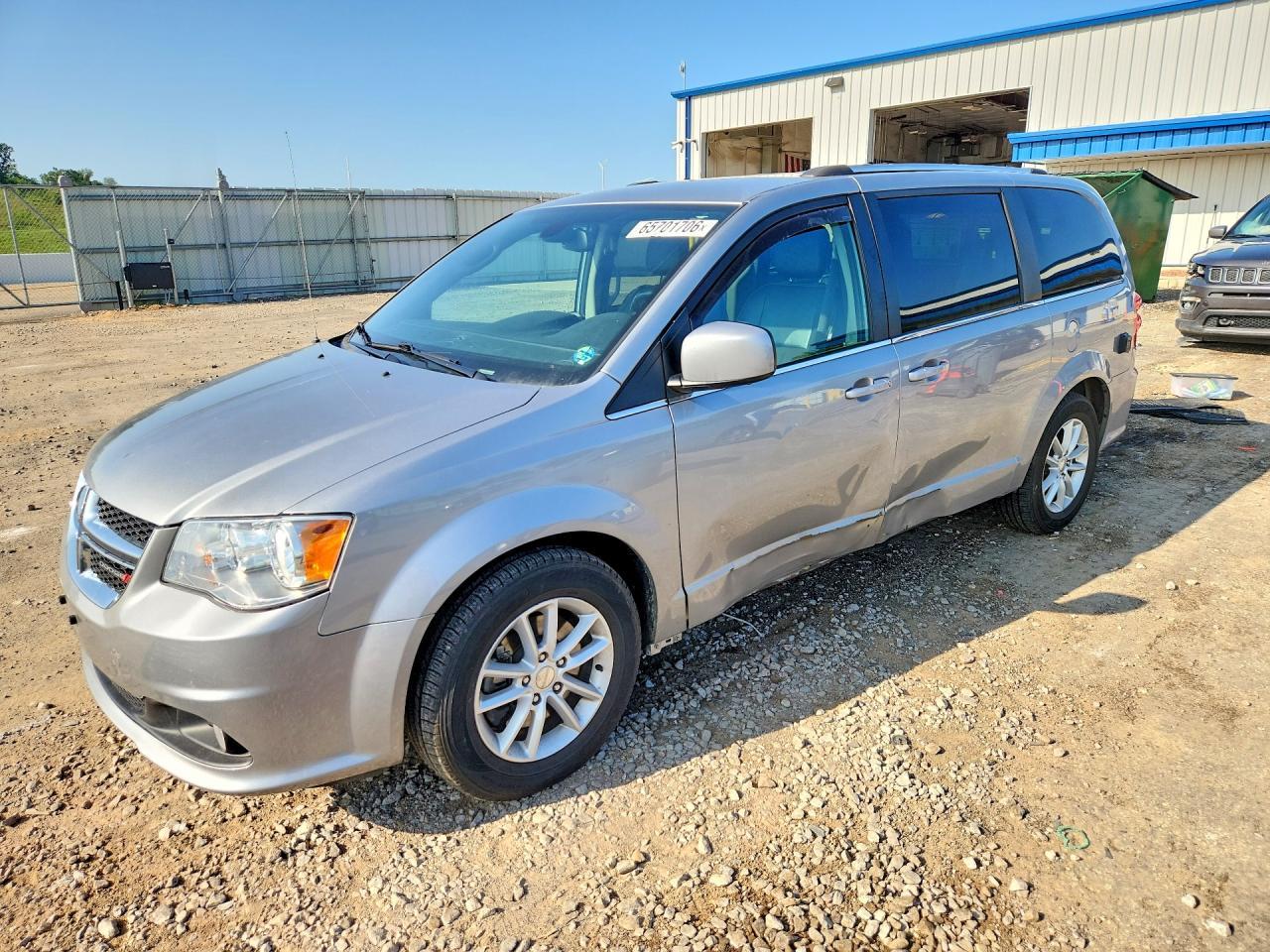 2019 Dodge Grand Caravan Sxt - zdjęcie główne