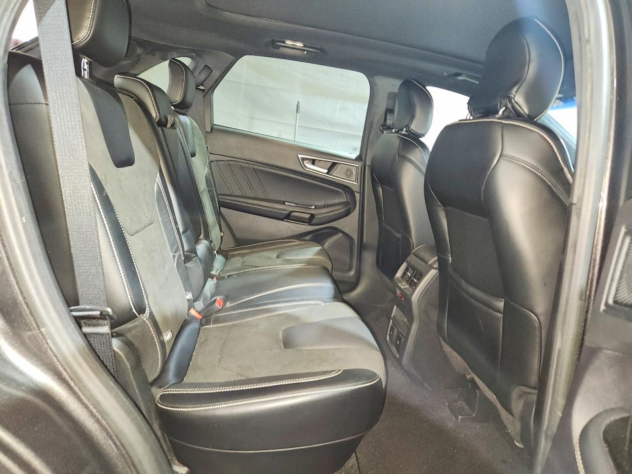 2019 Ford Edge St - zdjęcie 11