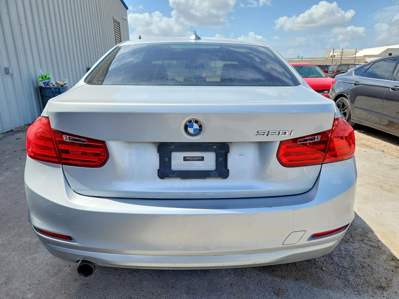 2014 BMW 320 I - zdjęcie 6