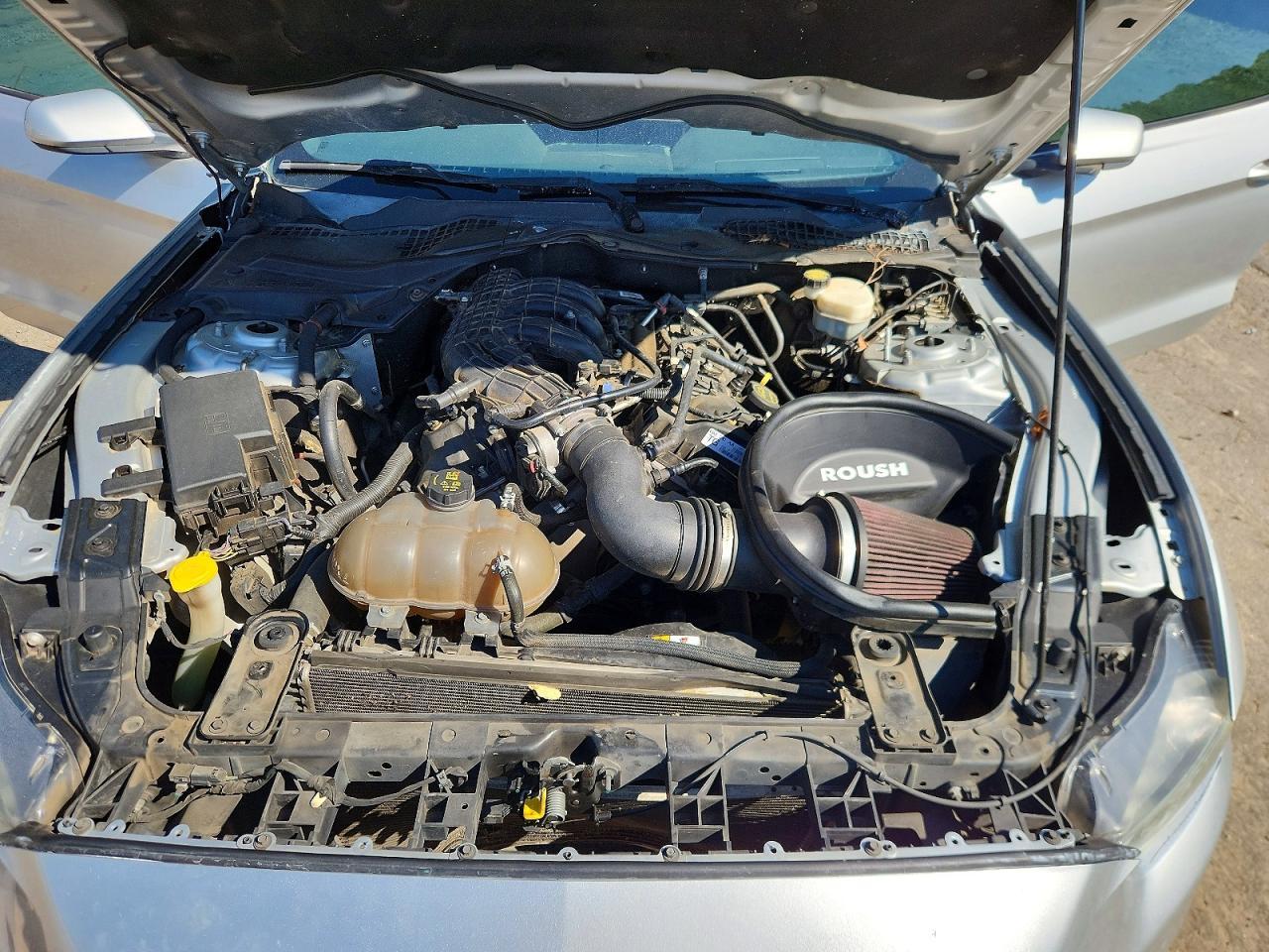 2016 Ford Mustang - zdjęcie 11