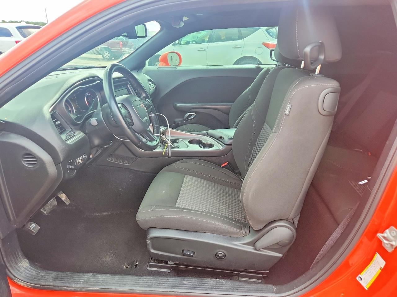2020 Dodge Challenger Sxt - zdjęcie 7