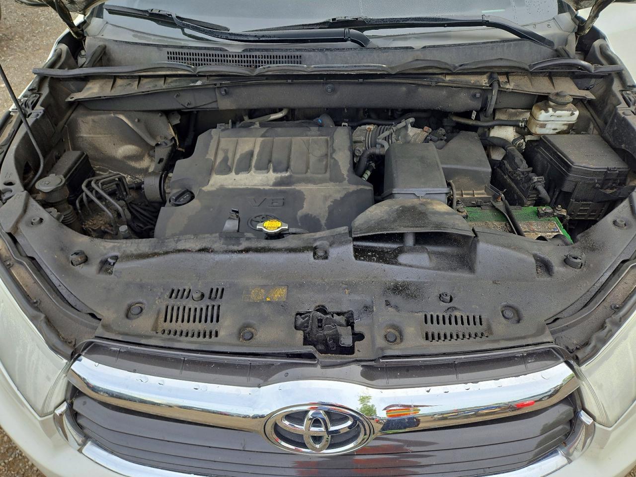 2014 Toyota Highlander Le - zdjęcie 12