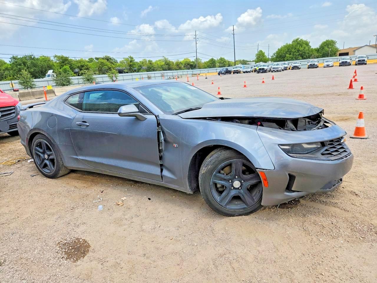 2020 Chevrolet Camaro Ls - zdjęcie 4