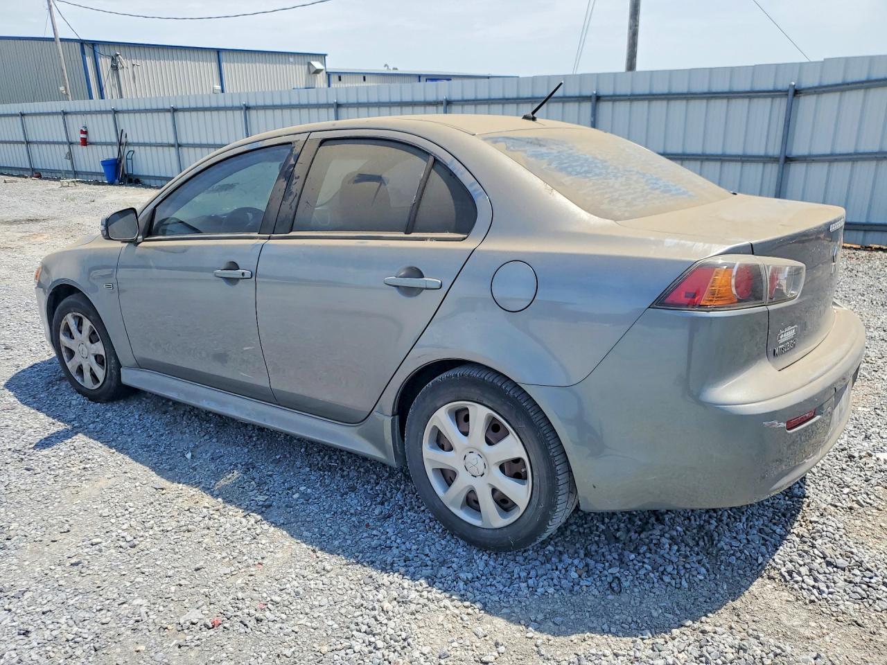 2015 Mitsubishi Lancer Es - zdjęcie 2