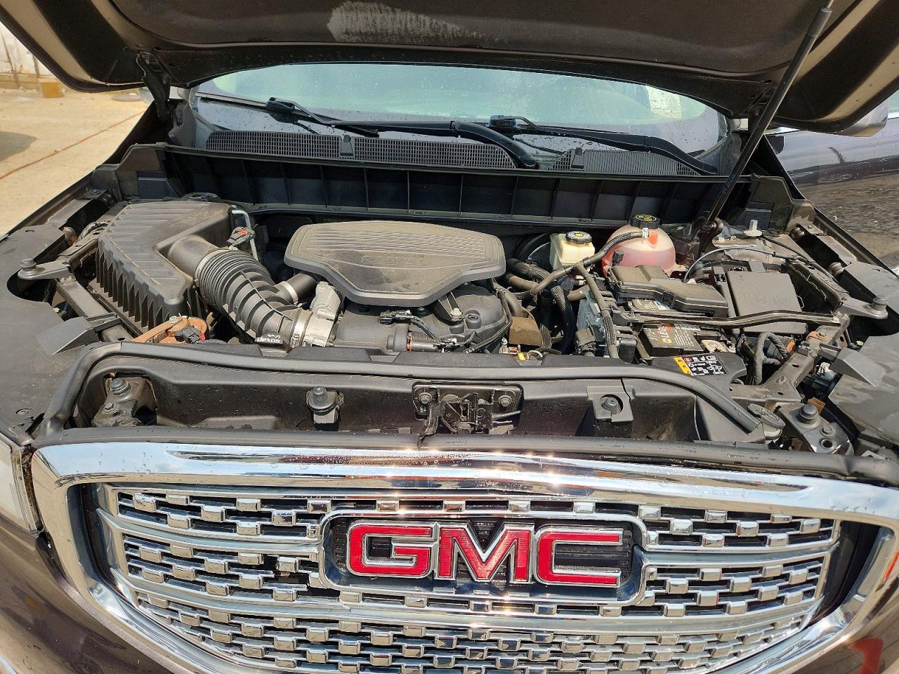 2017 GMC Acadia Denali - zdjęcie 12