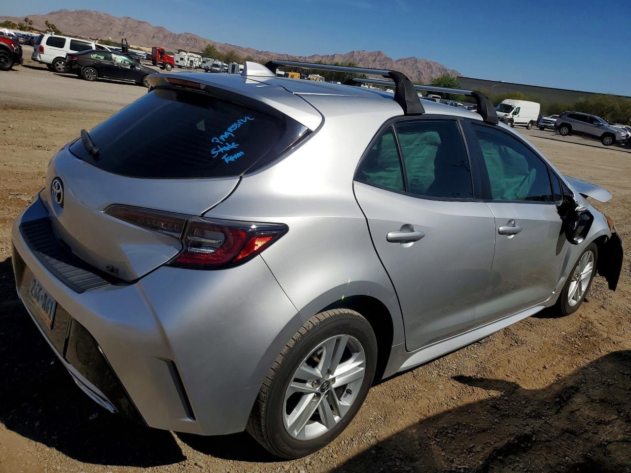 2020 Toyota Corolla Hatchback Se - zdjęcie 3