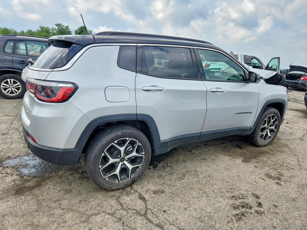 2025 Jeep Compass Limited - zdjęcie 3