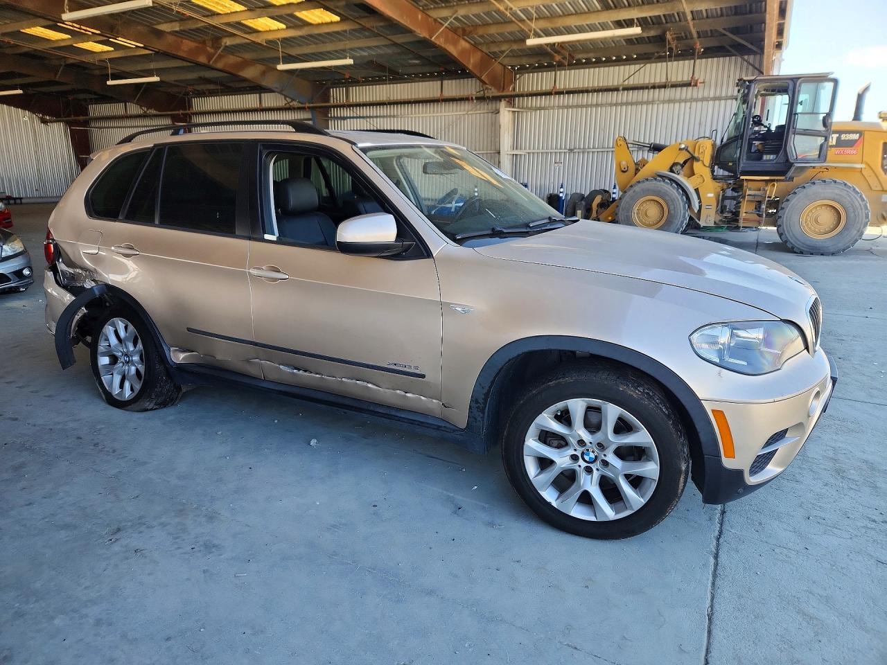 2013 BMW X5 xDrive35I - zdjęcie 4