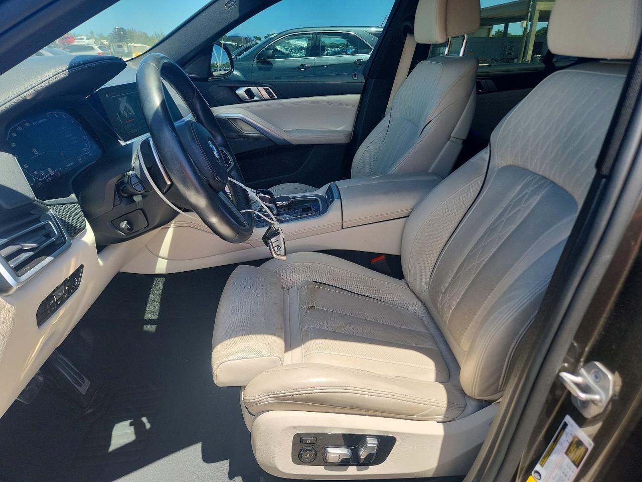 2022 BMW X6 M50I - zdjęcie 7