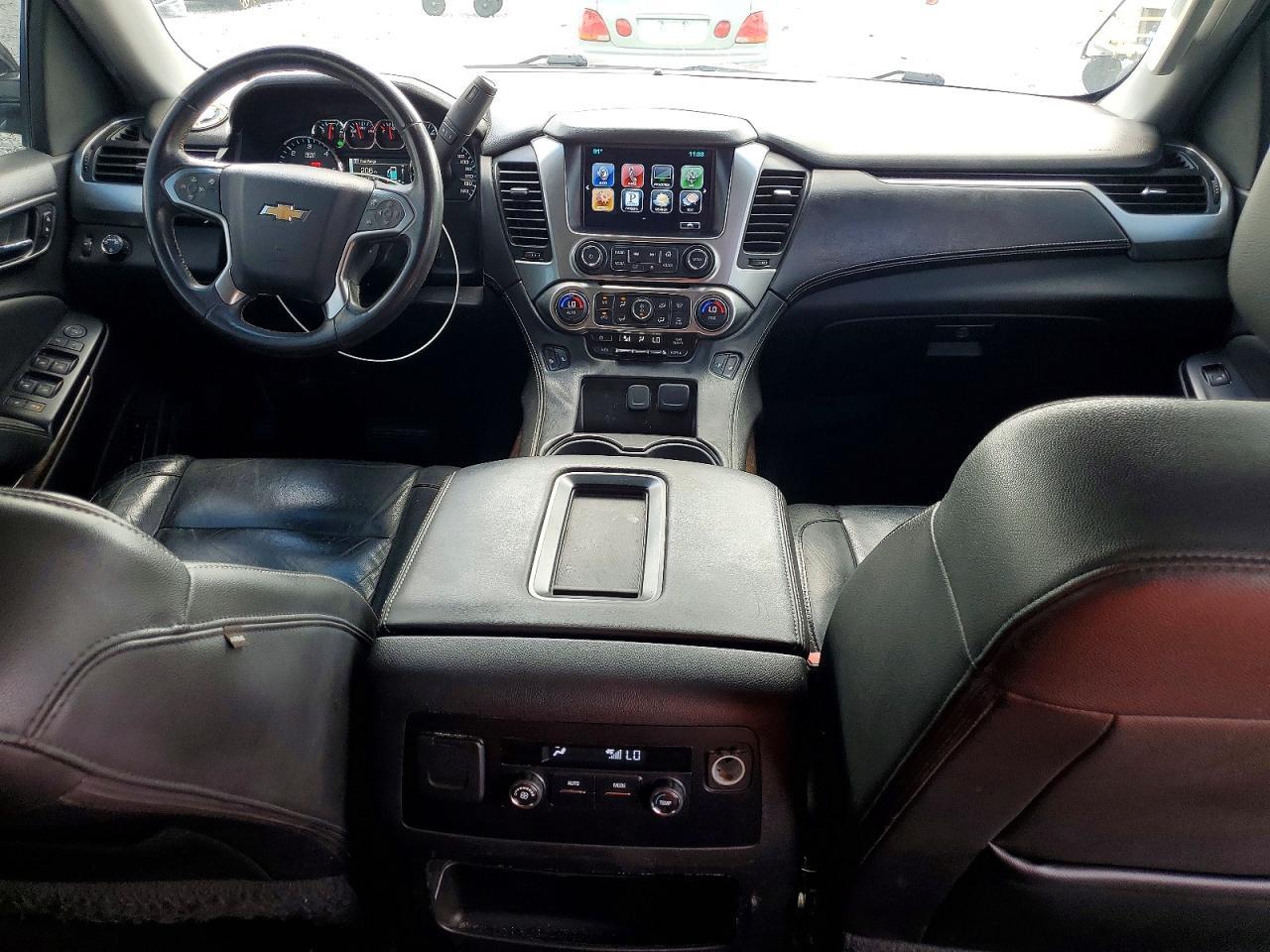 2016 Chevrolet Suburban C1500 Lt - zdjęcie 8