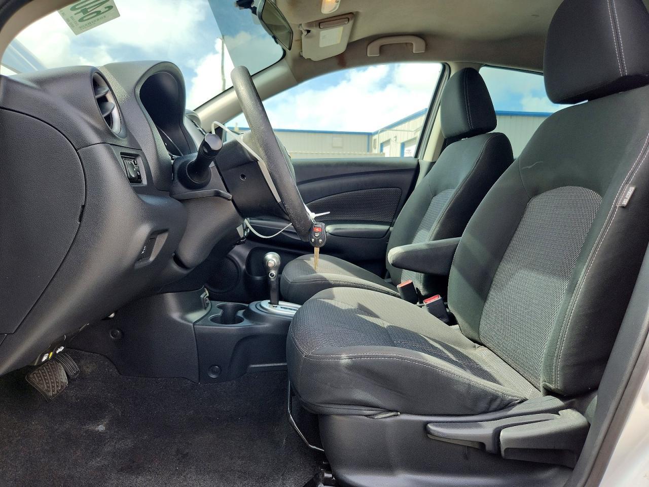 2019 Nissan Versa Sv - zdjęcie 7